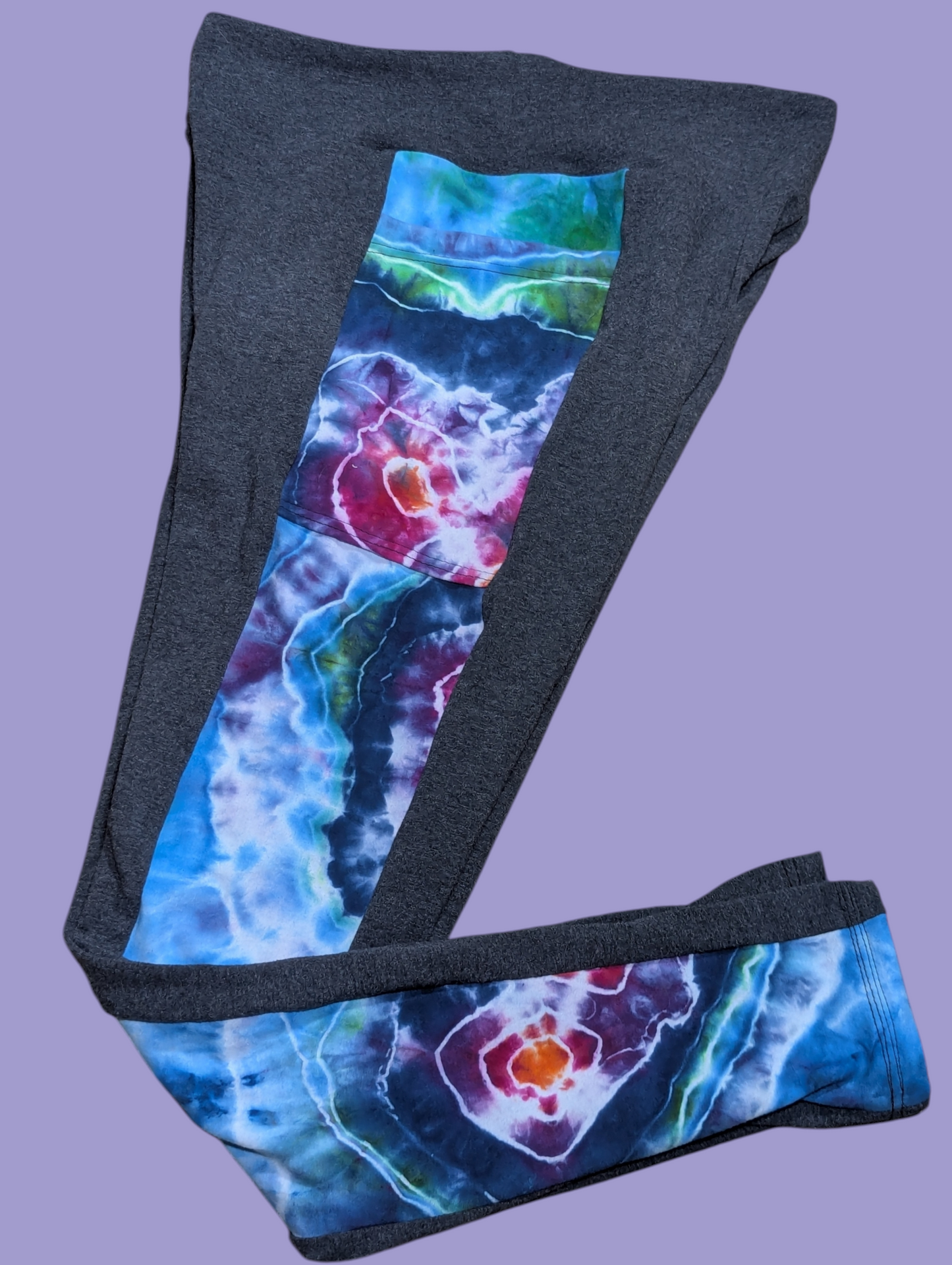 Small Woman's Pocket Leggings w/contoured waistband