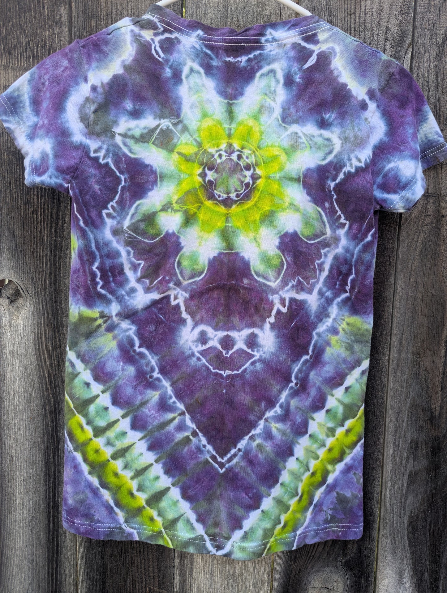 M Women's V Neck Tultex