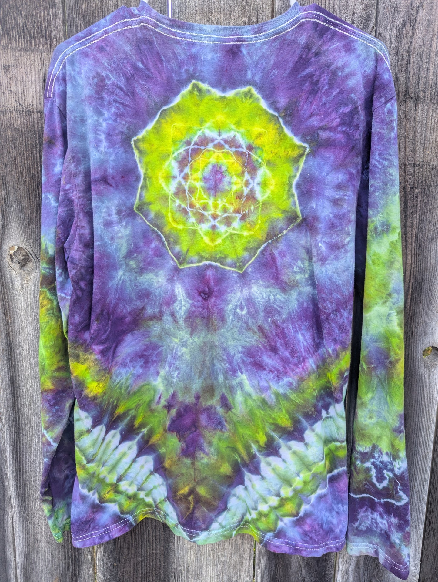 L Unisex Long Sleeve Softstyle