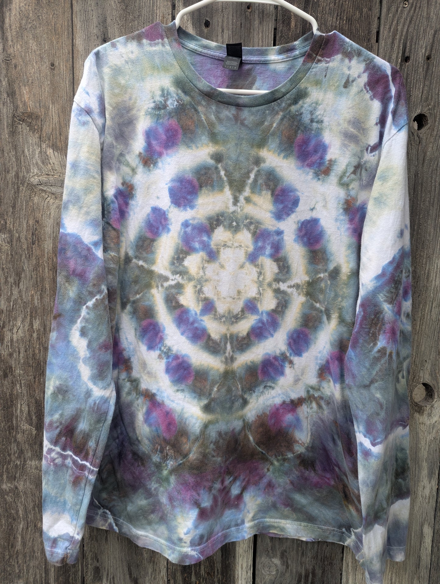 L Unisex Long Sleeve Softstyle