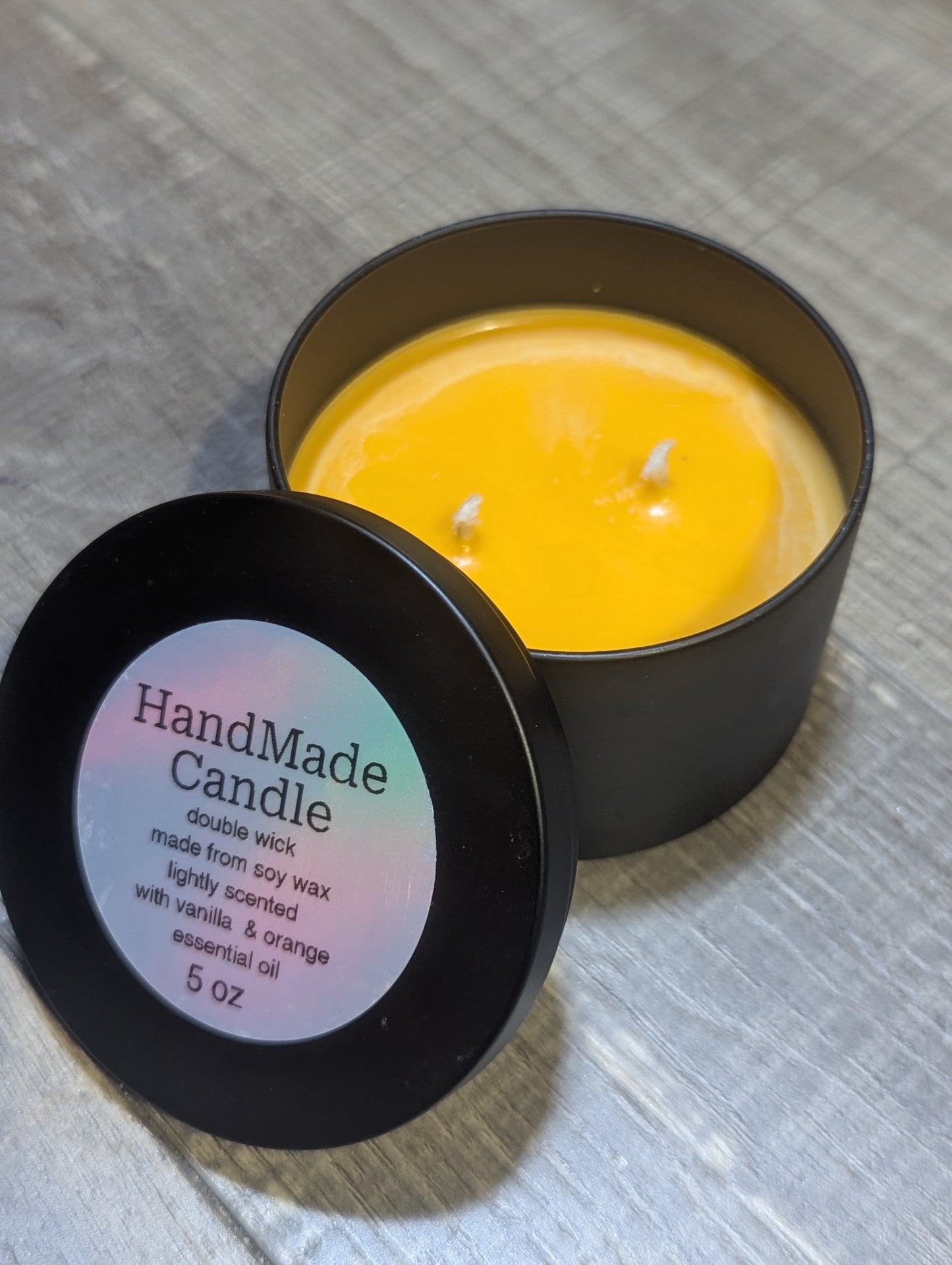 5 oz Double wick Vanilla & orange Candle